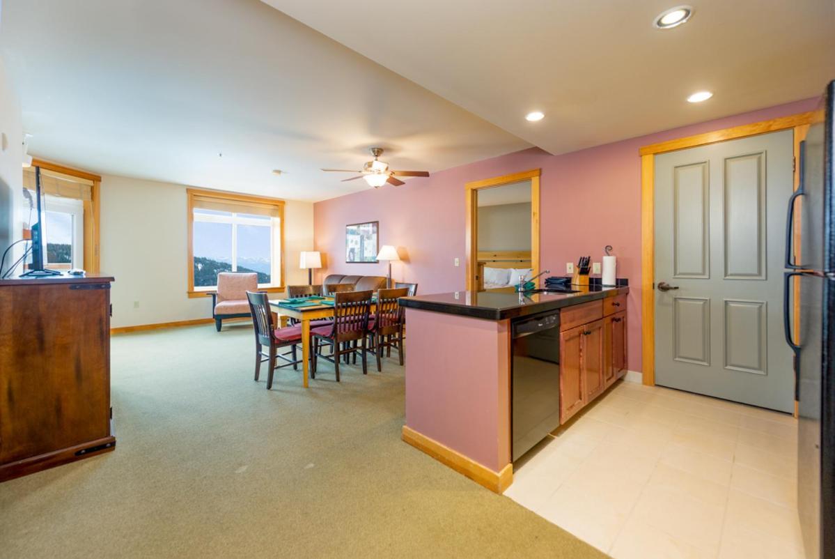Schweitzer Mountain Resort White Pine Lodge Sandpoint Esterno foto